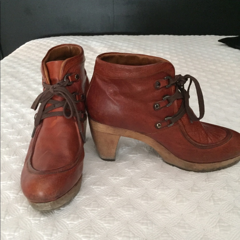 Ankle boots